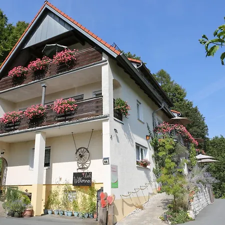 Porisch Apartment *