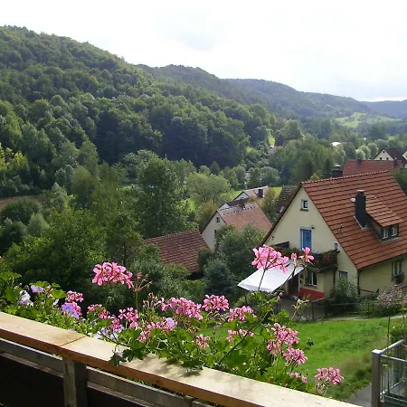 Porisch Lägenhet Egloffstein